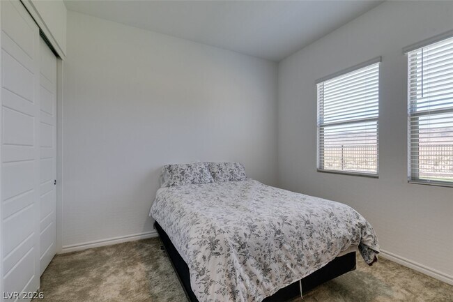Building Photo - 988 Edinburgh Flds Ct