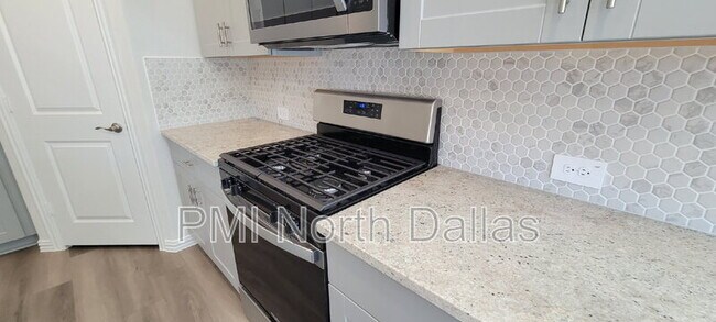 Building Photo - 10609 Potawatomi Ln