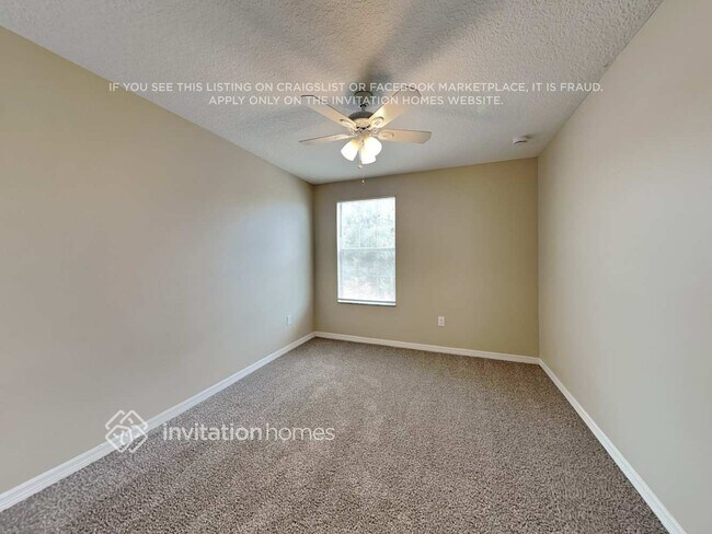 Building Photo - 1812 Oak Pond St