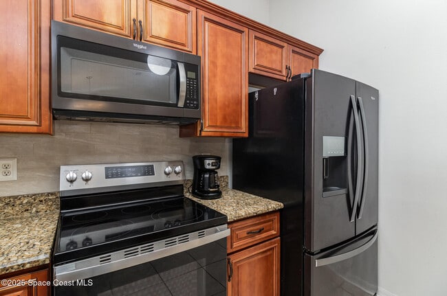 Building Photo - 1410 Vander Ave SE