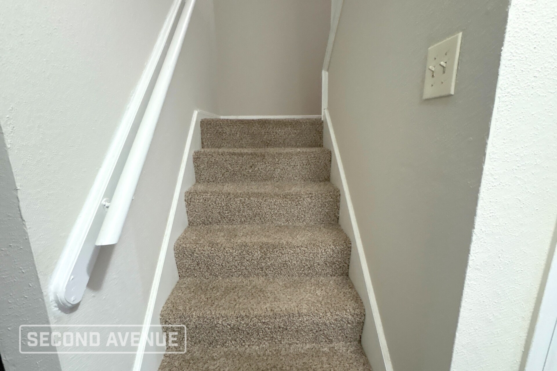 Building Photo - 3008 Beecave Dr