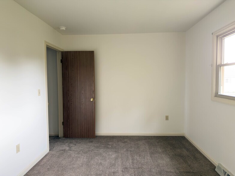 Building Photo - 2146 Walnut St