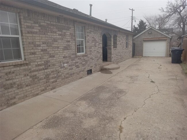 Building Photo - 3629 NW 18th St