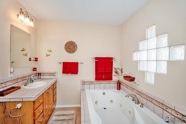 Building Photo - 13644 E 52nd Dr