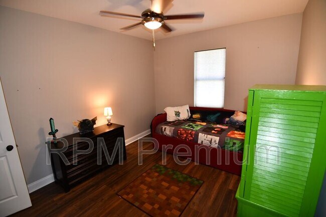 Building Photo - 2582 Boudreaux Ave