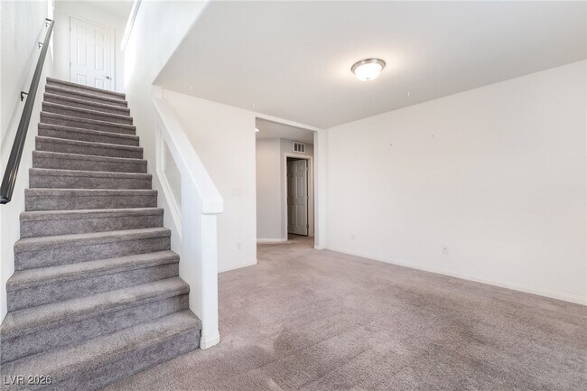 Building Photo - 5793 Rolling Dale Ave