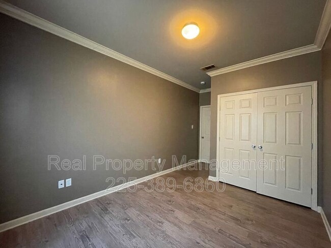 Building Photo - 31855 LA-16