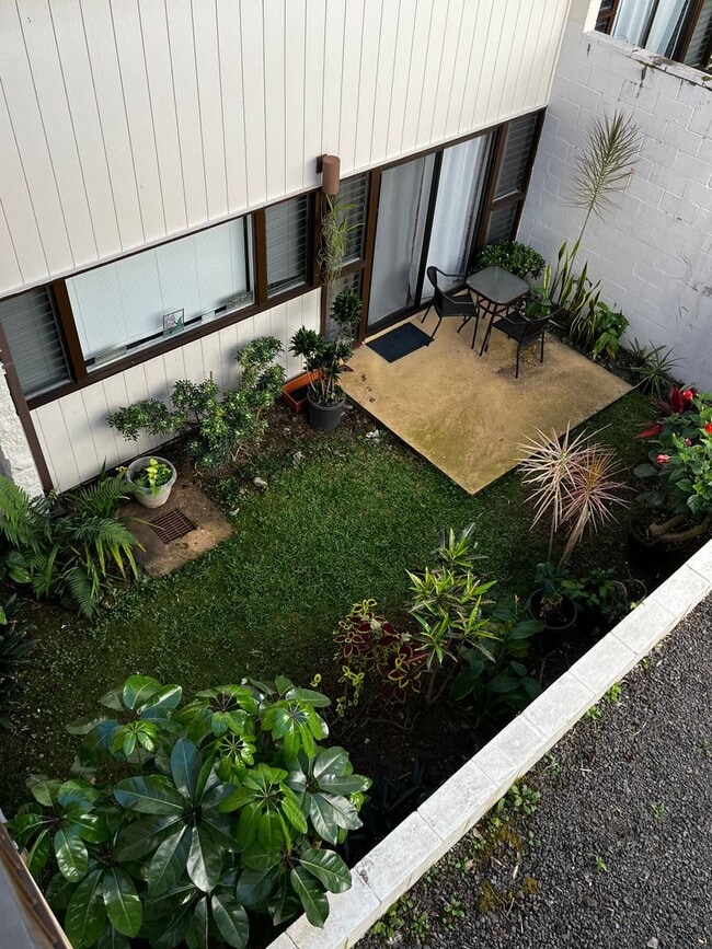 Building Photo - Furnished 2 bedroom 2 bath condo with assigned parking stalls