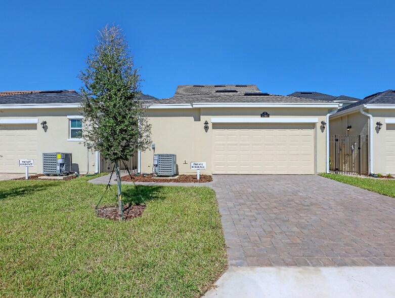 Building Photo - 7769 Allure Dr