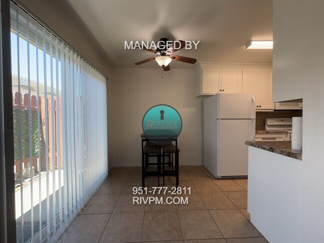 Building Photo - CHARMING 2-BEDROOM CONDO FOR RENT IN RIVER...