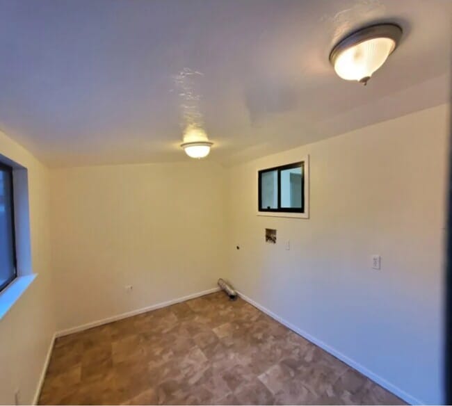 Building Photo - 1549 Virginia Ave