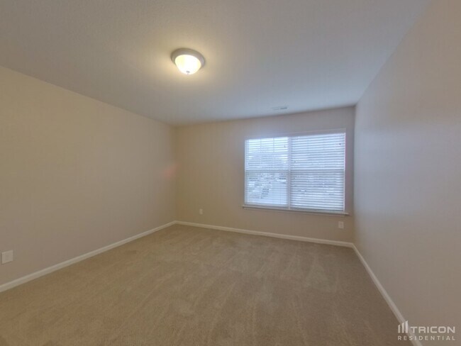 Building Photo - 172 Forest Glade Rd