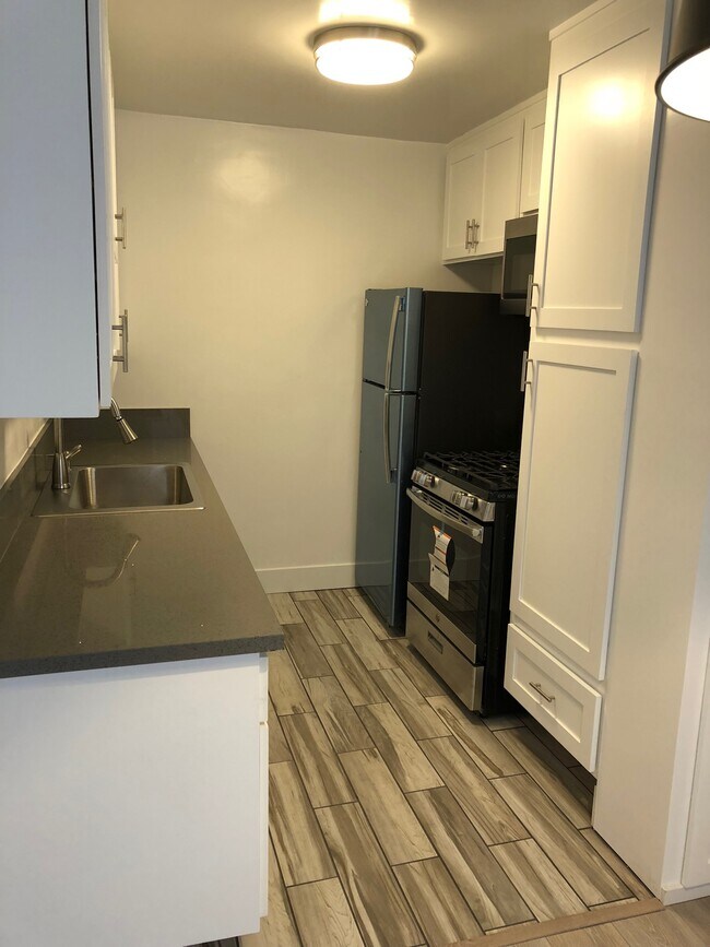 Building Photo - 216 S Occidental Blvd