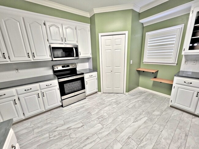 Building Photo - ***MOVE IN SPECIAL***HOUSE FOR RENT - DECATUR SE