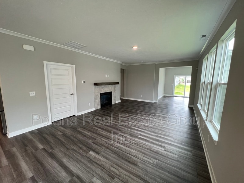 Building Photo - 1674 Garwood Dr