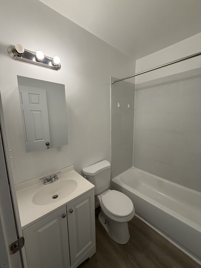 Building Photo - 3204 Cecil B. Moore Ave