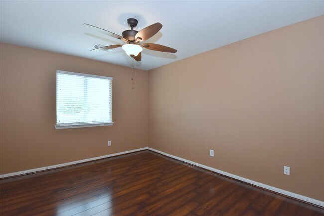 Building Photo - 21123 Amber Crossing Dr