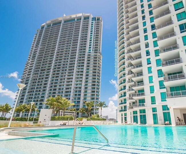 Building Photo - 350 S Miami Ave