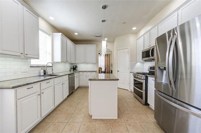 Building Photo - 1631 Candleston Ln