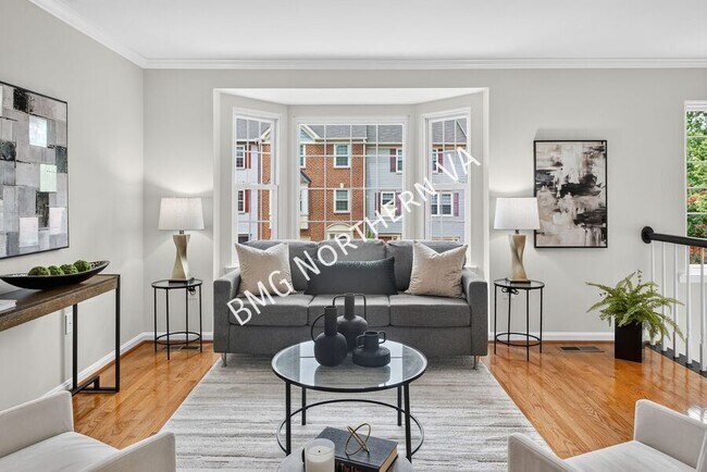Building Photo - 6001 Keble Dr