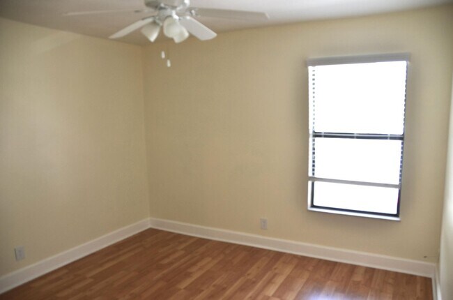 Building Photo - 3355 Jaywood Terrace
