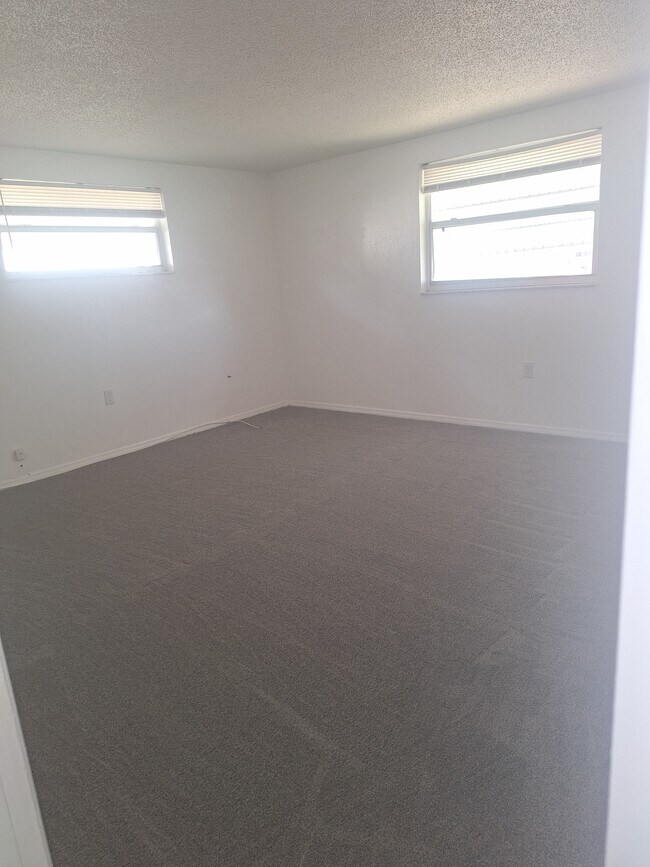 Building Photo - 5117 Beacon Hill Dr