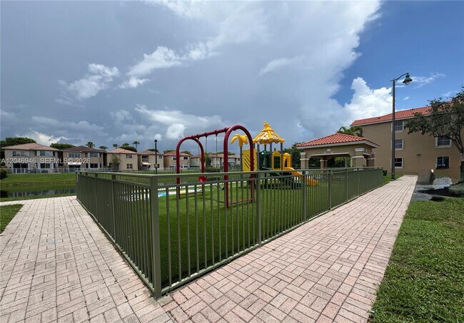 Building Photo - 6360 NW 114th Ave