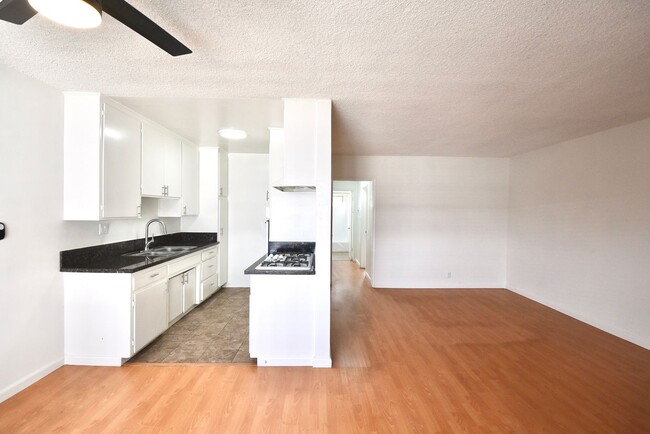 Building Photo - 12050 Tiara St