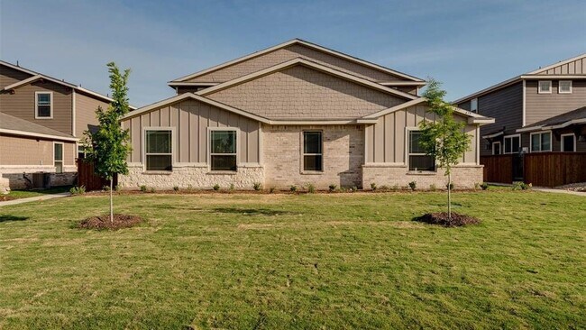 Building Photo - 605 Harvest Moon Dr