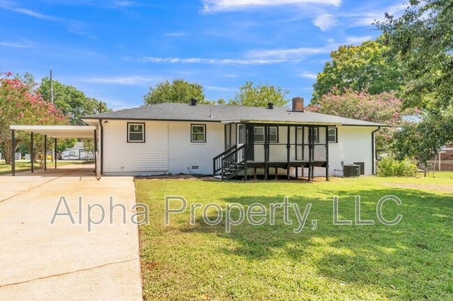Building Photo - 403 Watkins Rd