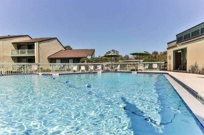 Primary Photo - 205 Club House Blvd