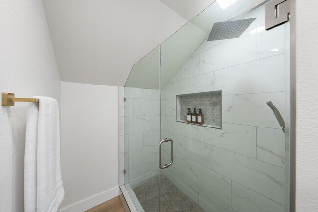 Building Photo - 2636 Vista Del Oro
