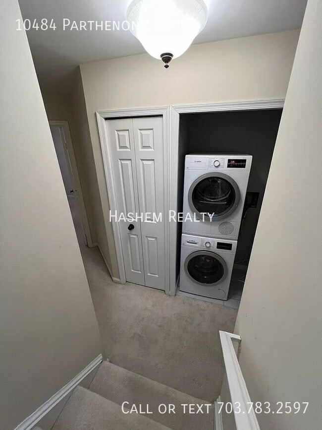 Building Photo - 10484 Parthenon Ct