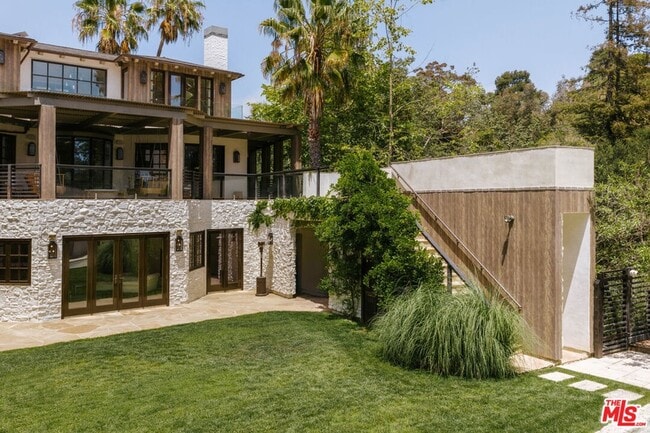 Building Photo - 1105 Rivas Canyon Rd