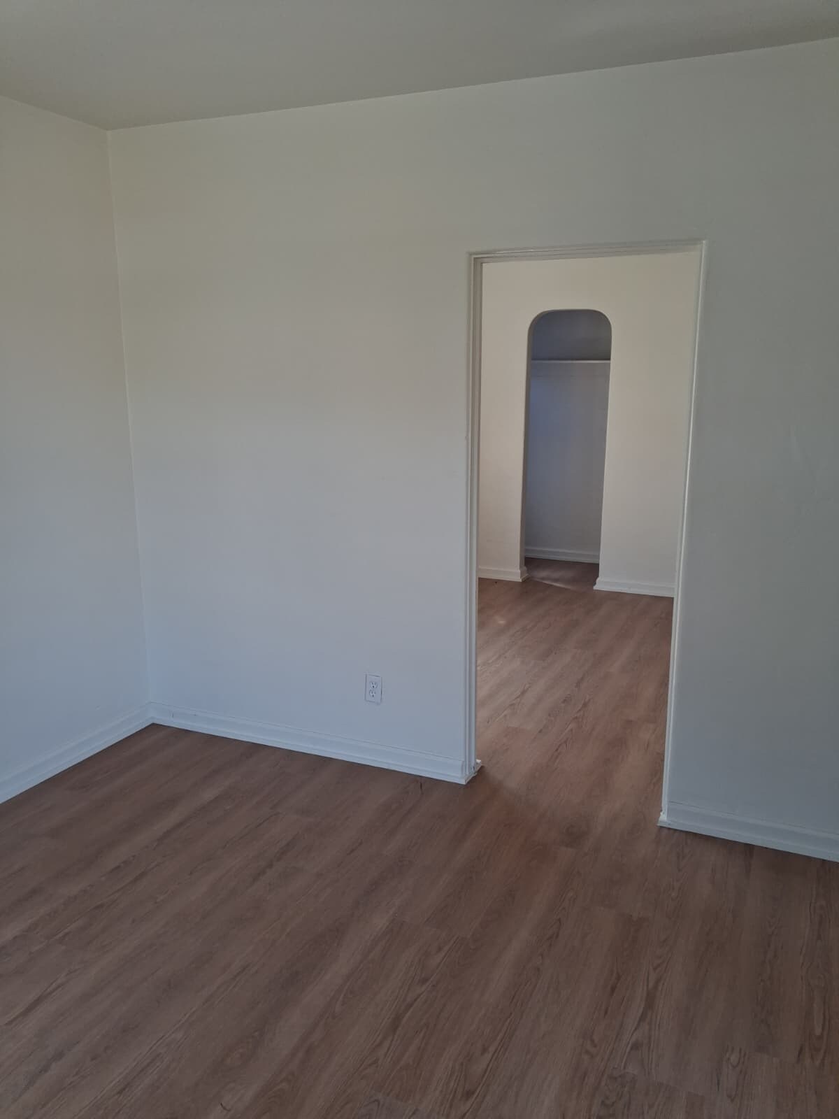 Building Photo - 626 Emory St