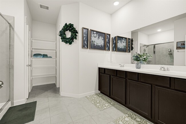 Building Photo - 30260 Kingston Heath Dr