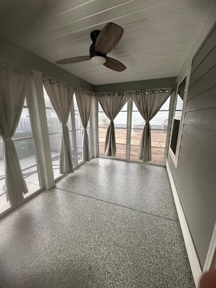 Sunroom - 3051 Stanhope Dr