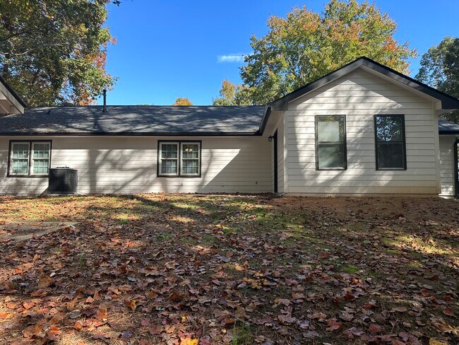 Building Photo - Cherry Hill Rd (1520)