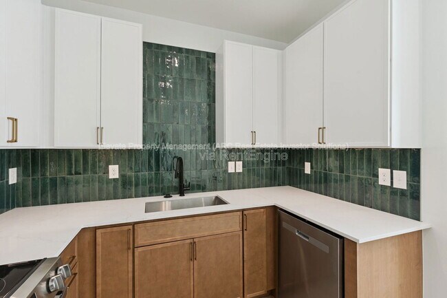 Building Photo - 1624 NW 17th St