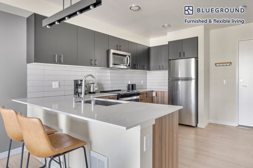 Building Photo - 18004 Midvale Ave N