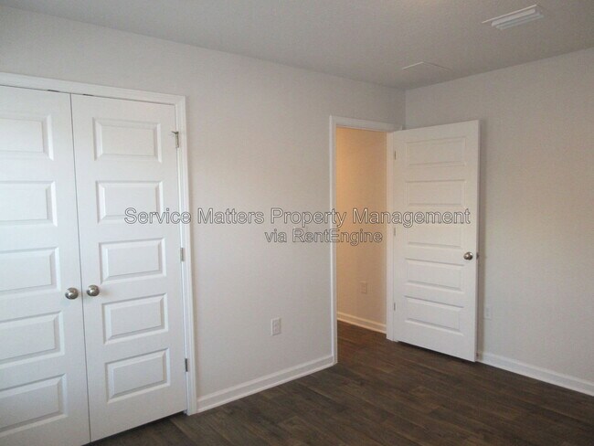 Building Photo - 5588 Lancelot Trl