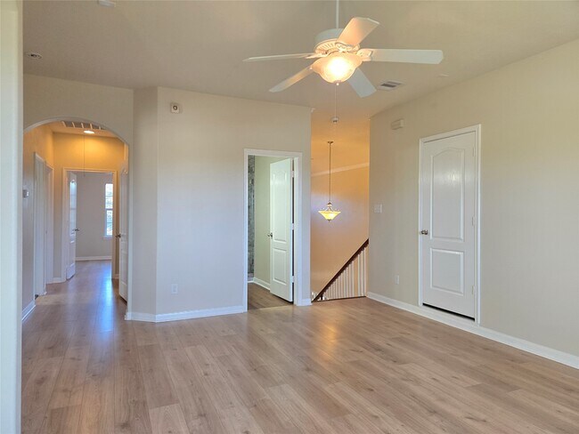 Building Photo - 26819 Granite Valley Ln