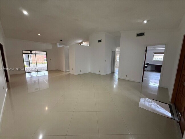 Building Photo - Southwest 19 Terrace, Miami, FL 33175 - 4 BR 2.5 BA single-family home