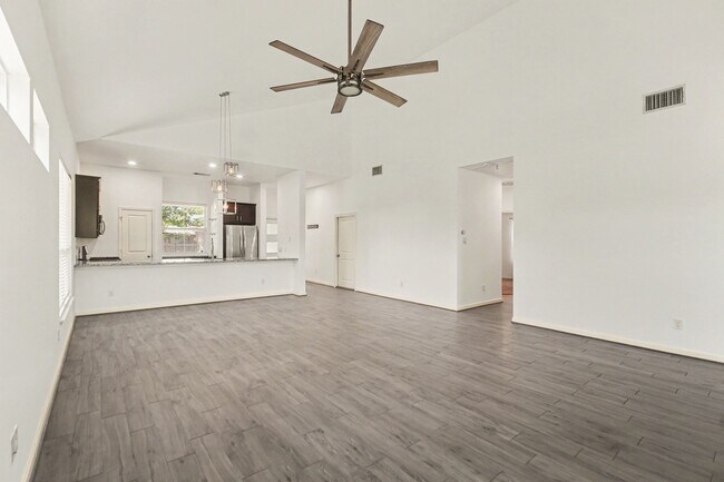 Building Photo - 3413 Omega St