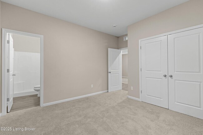 Building Photo - 3200 Maldon Ct