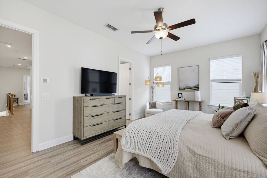 Building Photo - 730 Stickley Oak Way