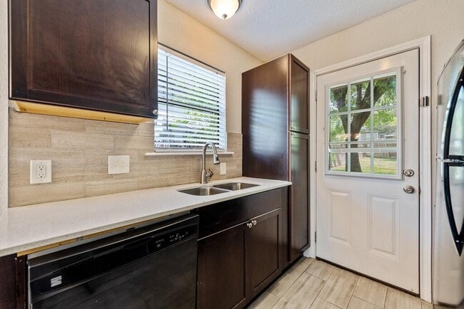 Building Photo - 1801 Rawhide Dr