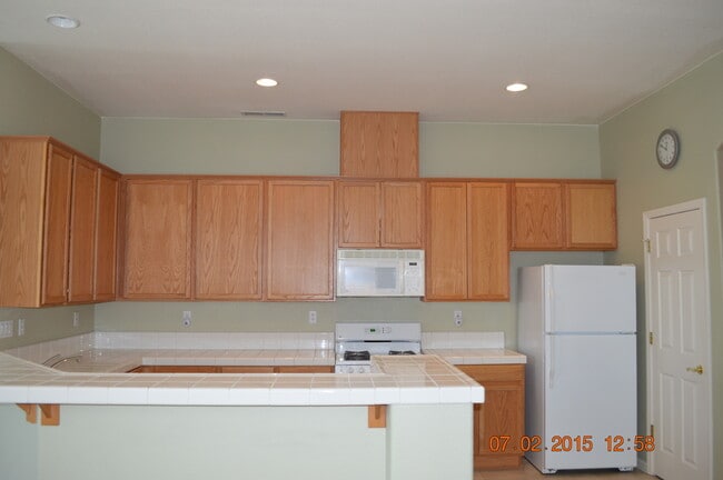 Building Photo - 7439 Earlsmoore Dr