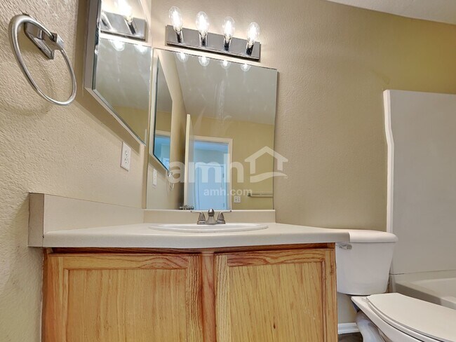 Building Photo - 1131 White Stone Way