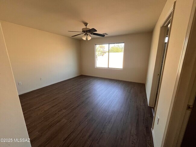 Building Photo - 7201 S Monks Tale Dr